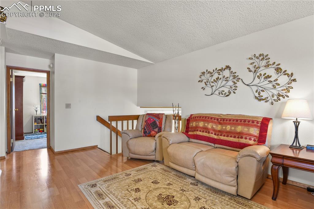 5435 Espano Drive