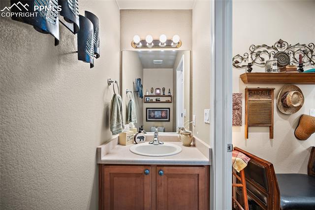 5623 Sonnet Ridge Point