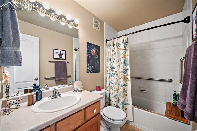 5623 Sonnet Ridge Point