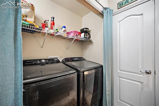 5623 Sonnet Ridge Point