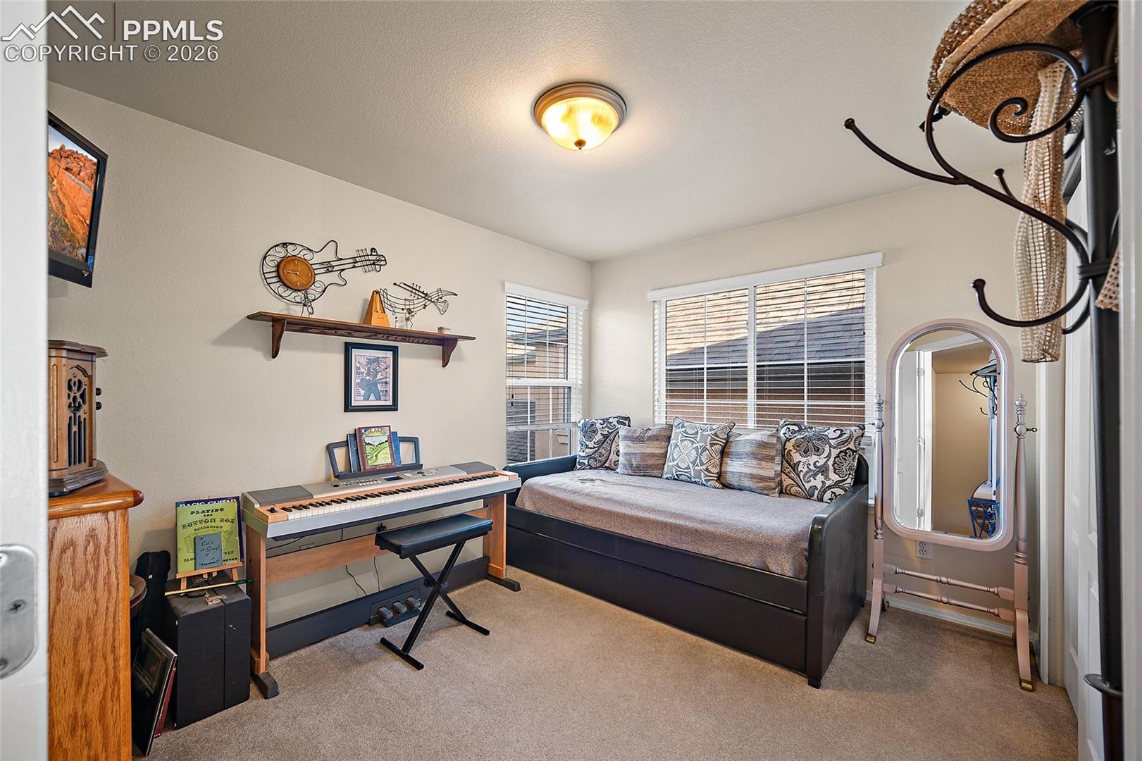 5623 Sonnet Ridge Point