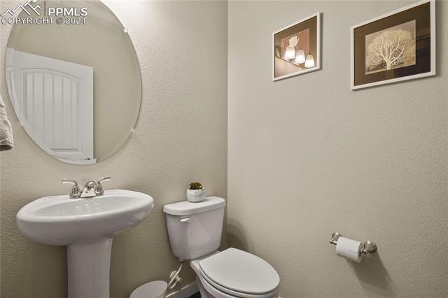 8866 Tranquil Knoll Lane