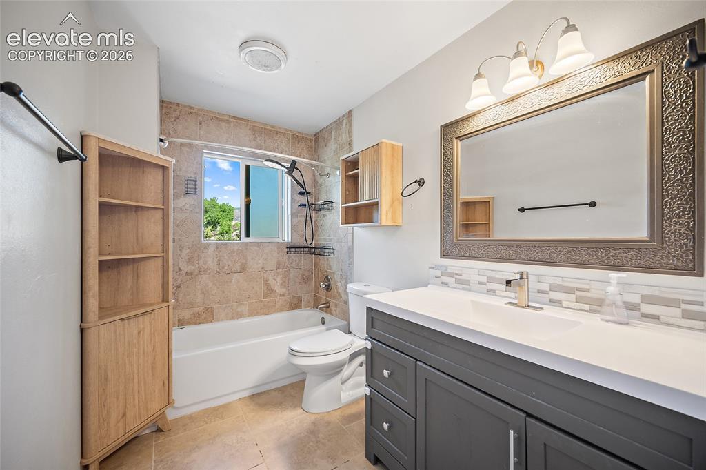 4140 Tulip Way