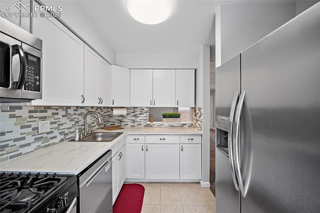 3210 Van Teylingen Drive F