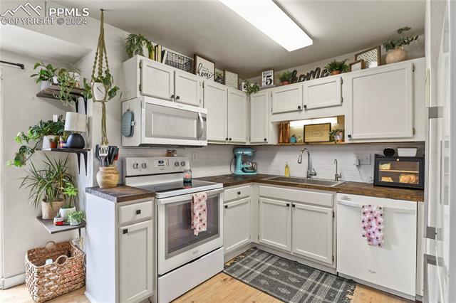 633 Harvest Field Way