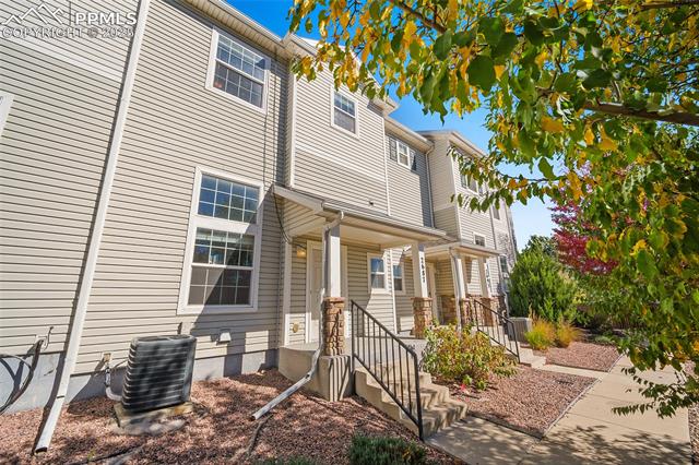 2687 Stonecrop Ridge Grove