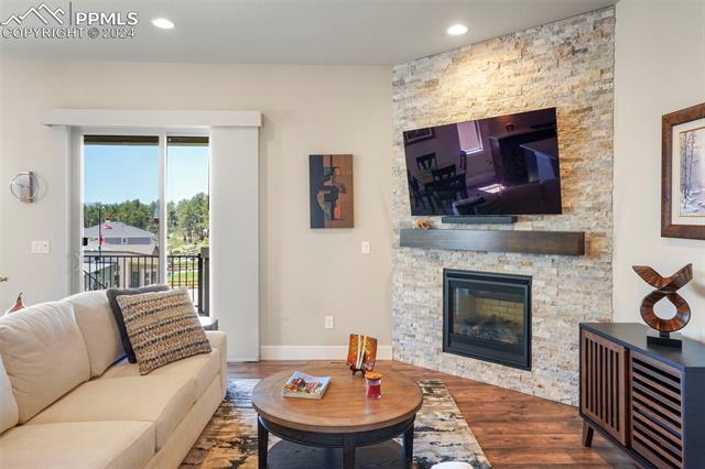 16420 Mountain Glory Drive