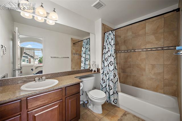 6565 Baytree Grove