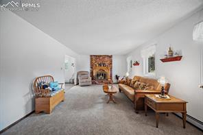 400 Sunnywood Lane