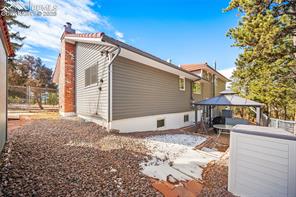 400 Sunnywood Lane