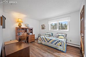 400 Sunnywood Lane