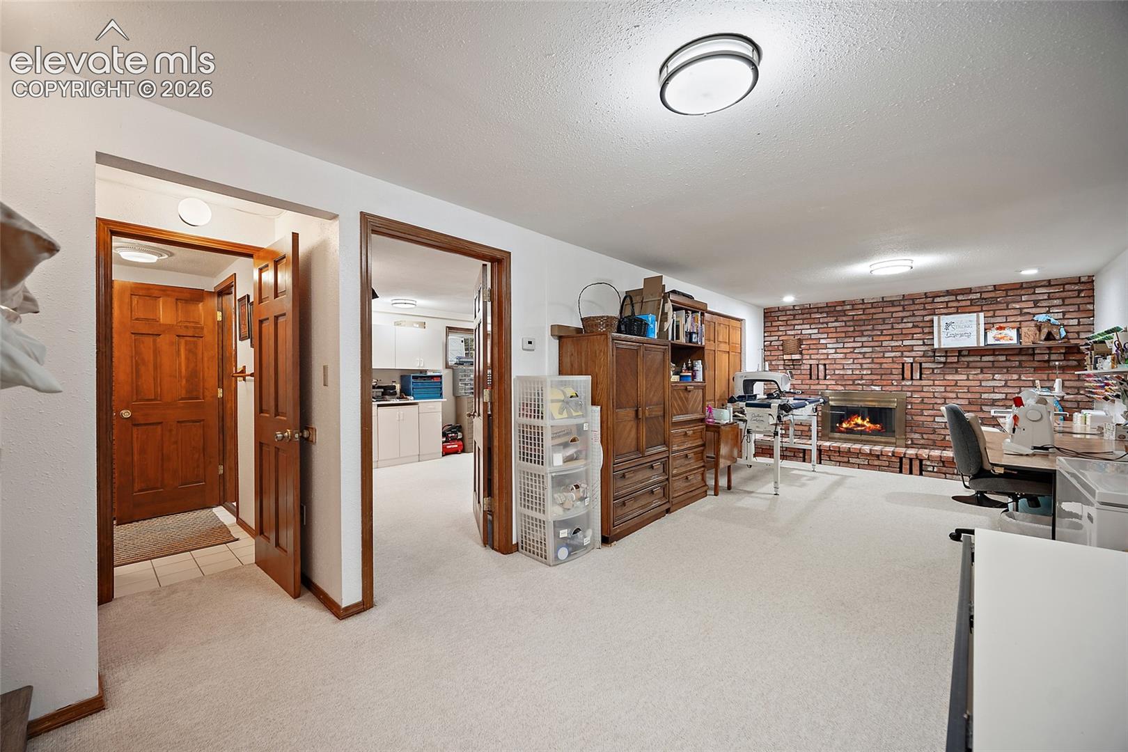 400 Sunnywood Lane