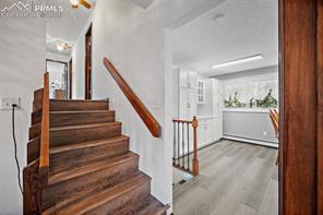 400 Sunnywood Lane