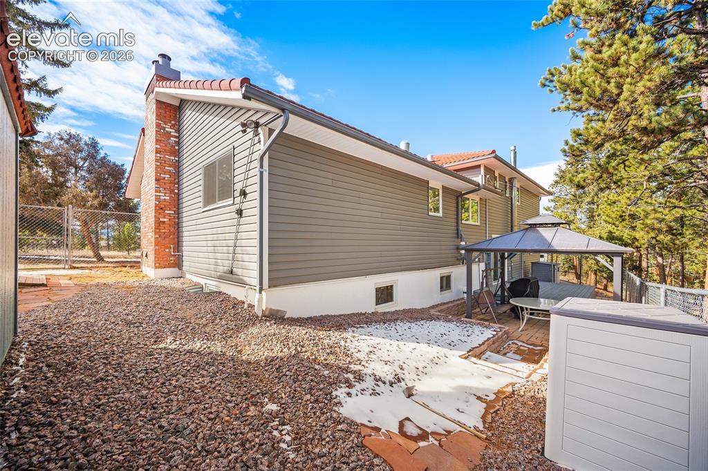 400 Sunnywood Lane