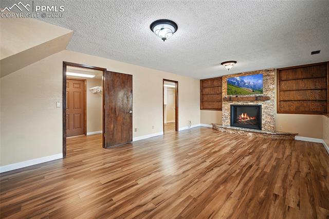 2420 Heatherdale Drive
