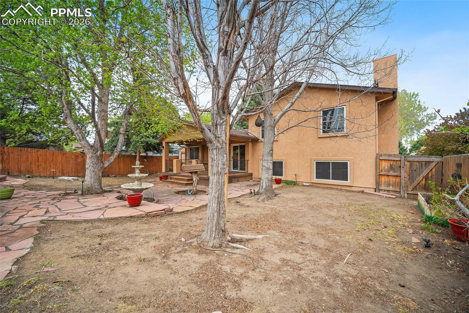 2420 Heatherdale Drive