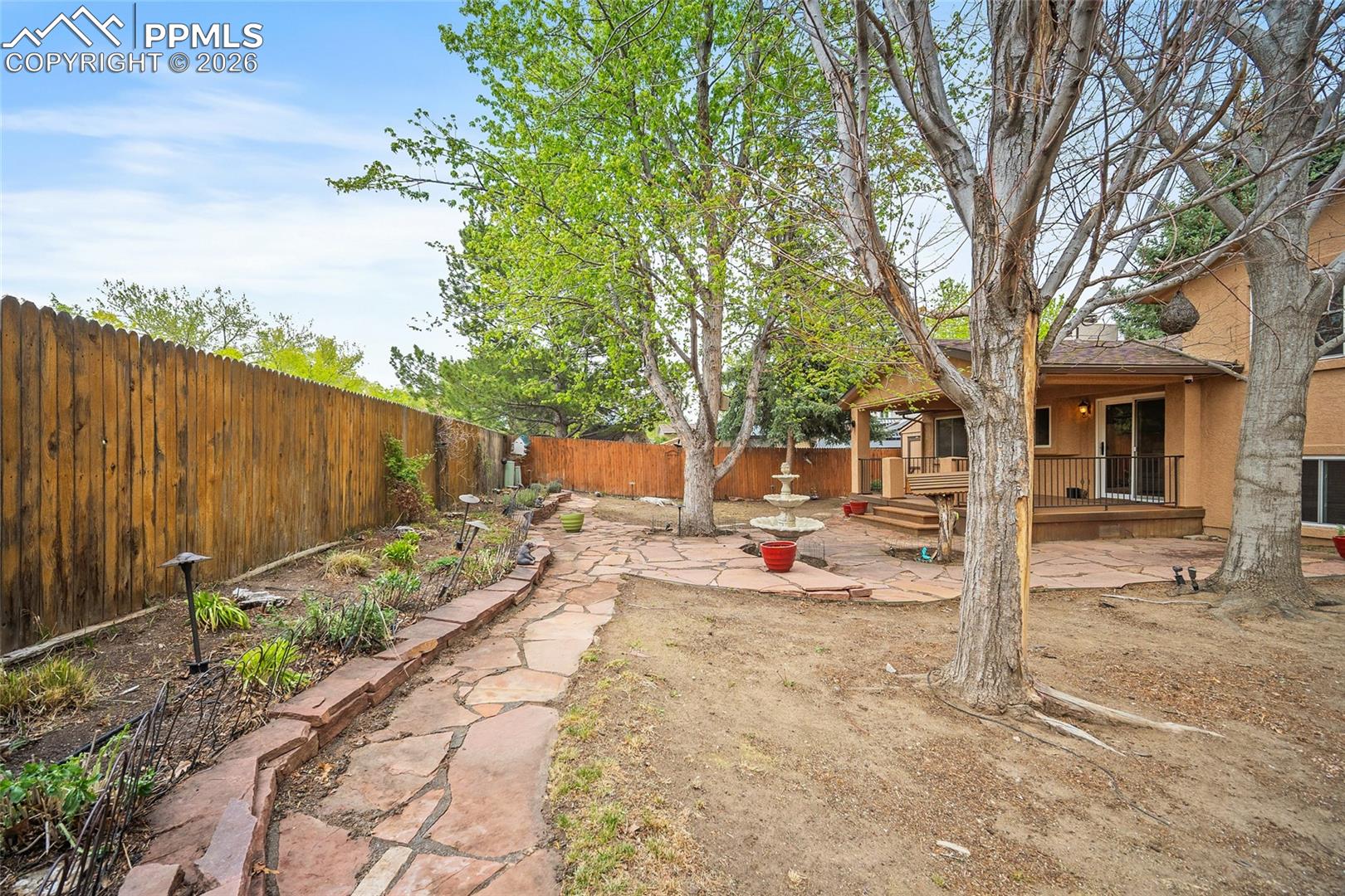 2420 Heatherdale Drive