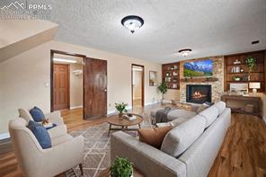2420 Heatherdale Drive
