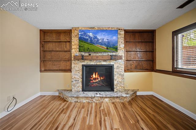 2420 Heatherdale Drive