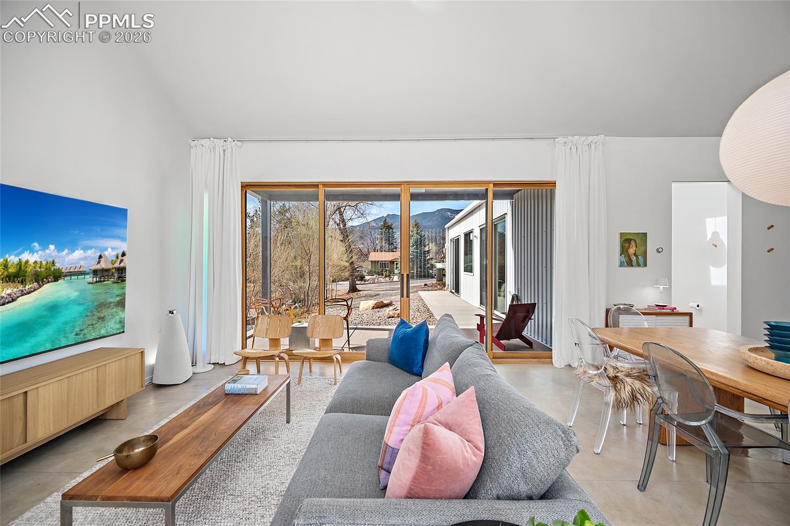 3328 W Bijou Street