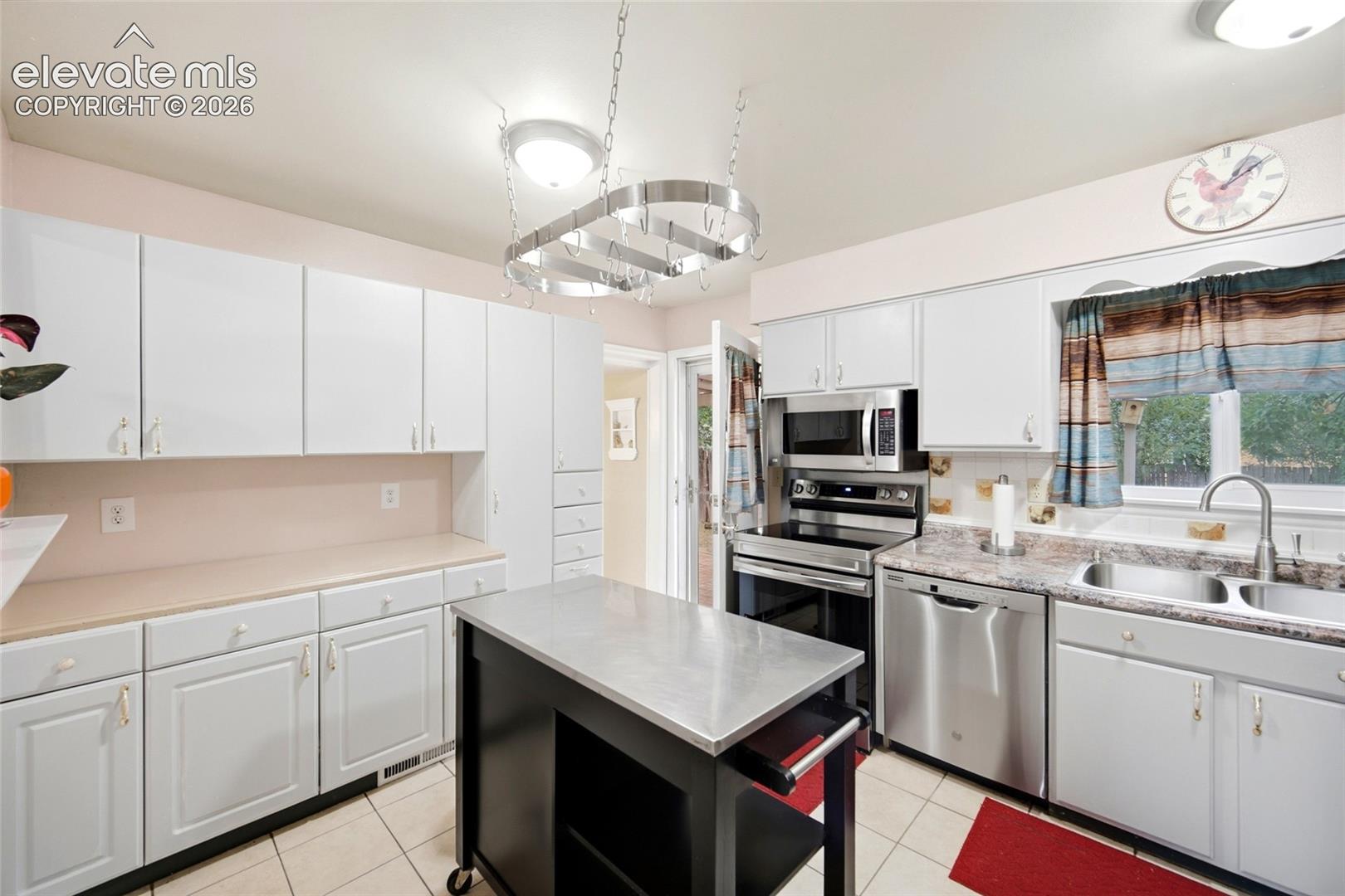 4105 London Lane
