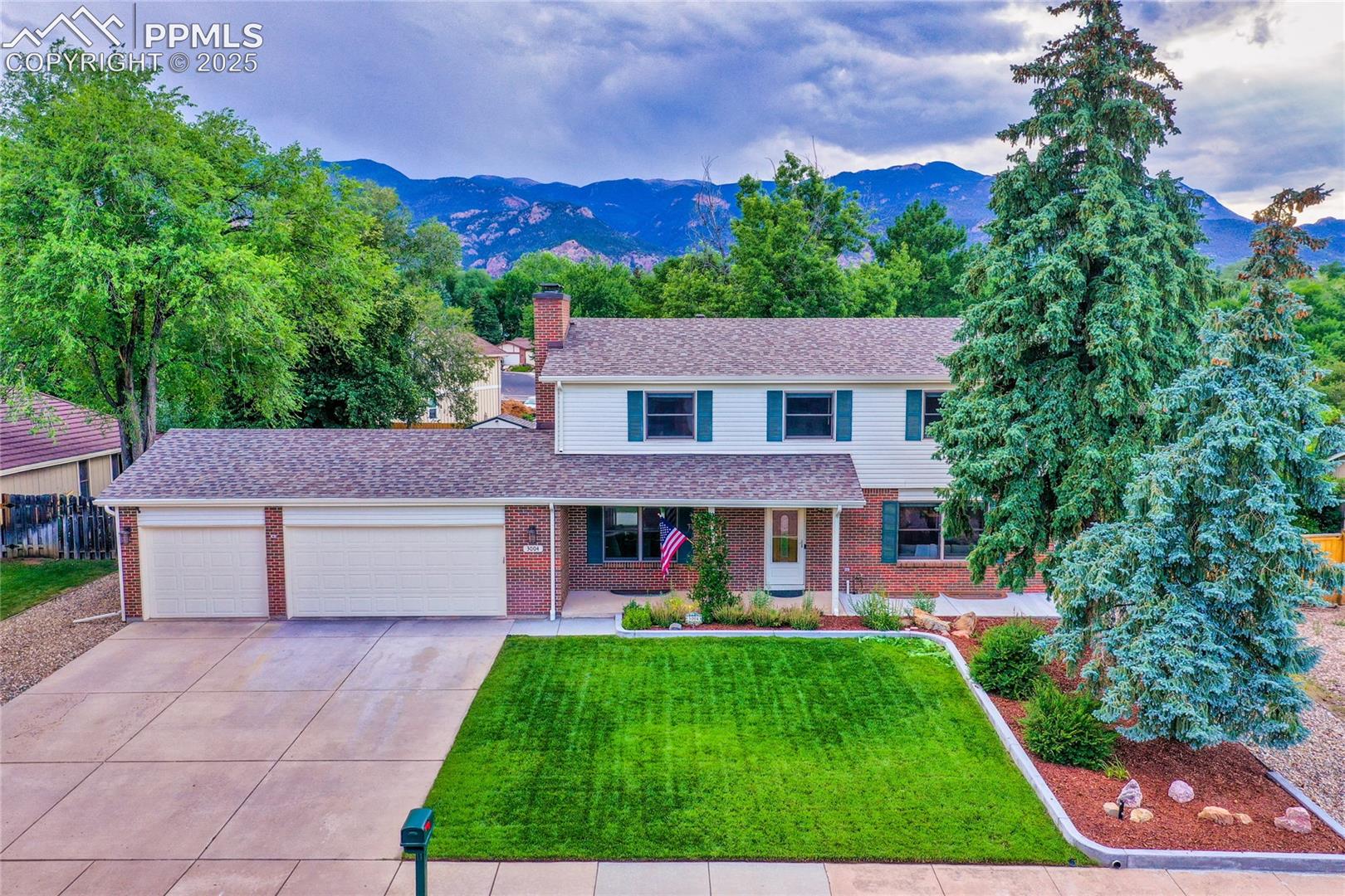 3004 W Springlake Circle