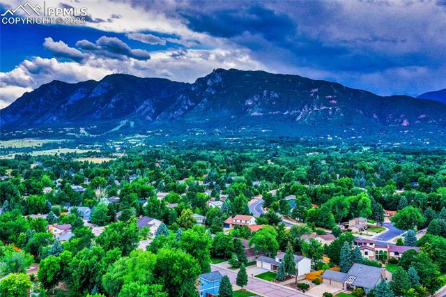 3004 W Springlake Circle