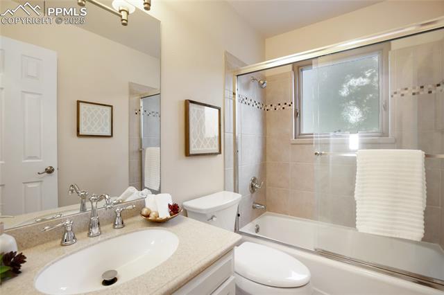 3004 W Springlake Circle