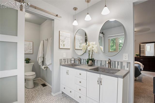 3004 W Springlake Circle