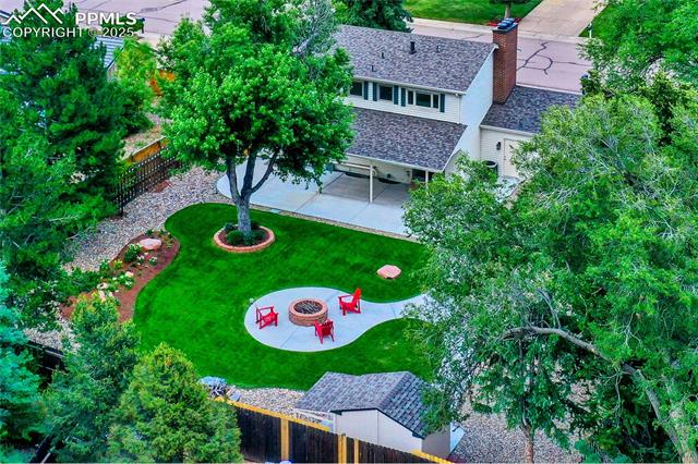 3004 W Springlake Circle