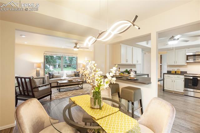 3004 W Springlake Circle