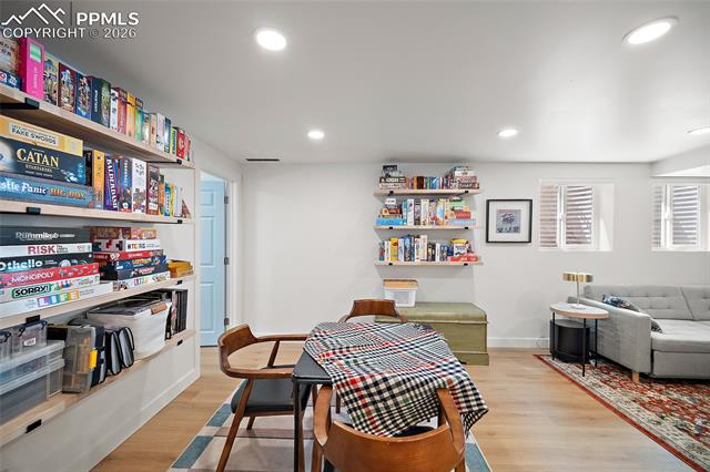 3012 E Springlake Circle