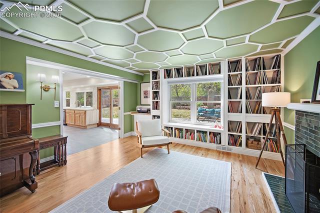 3012 E Springlake Circle