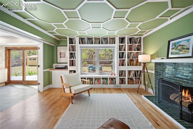 3012 E Springlake Circle