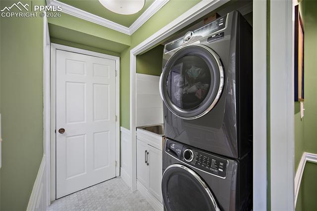 3012 E Springlake Circle