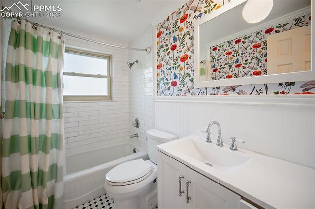 3012 E Springlake Circle