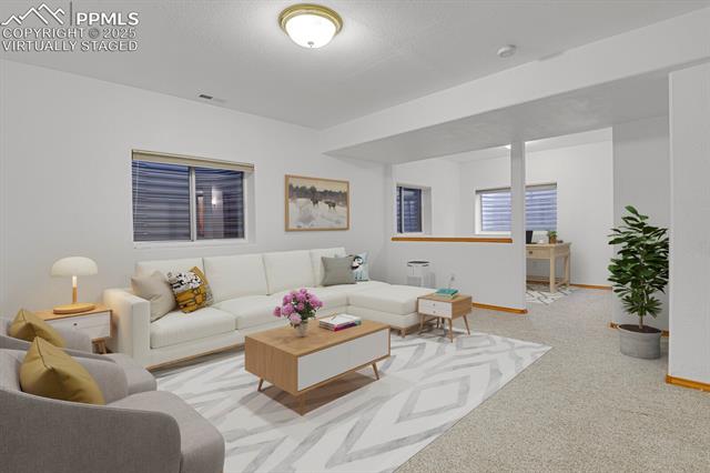 3515 Flying Horse Road