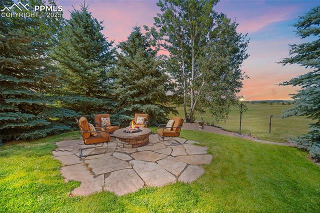 540 E Kings Deer Point