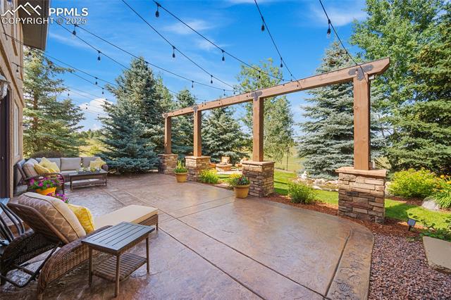 540 E Kings Deer Point