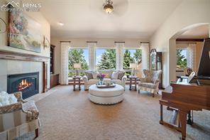 540 E Kings Deer Point