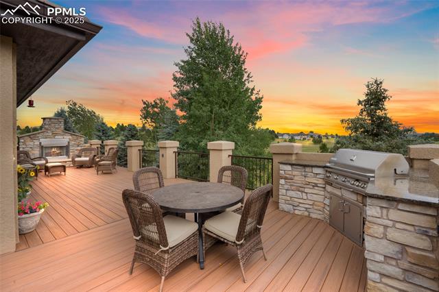 540 E Kings Deer Point