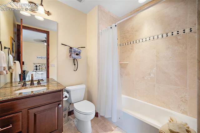 540 E Kings Deer Point