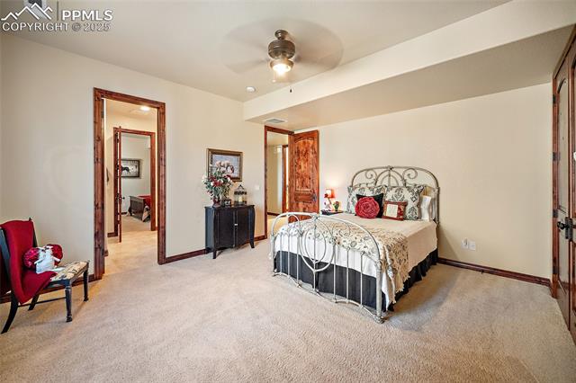 540 E Kings Deer Point