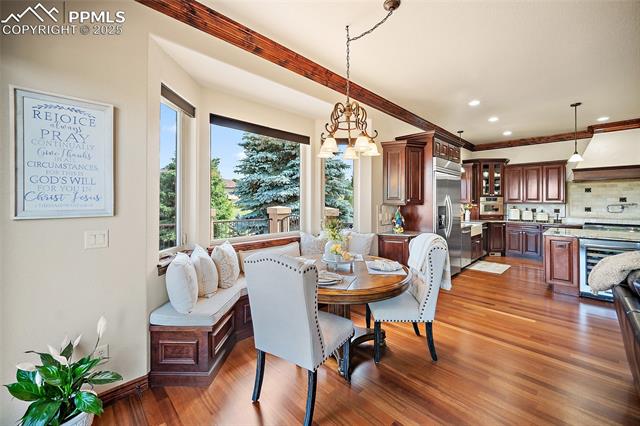 540 E Kings Deer Point