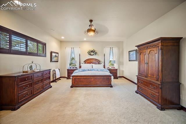 540 E Kings Deer Point