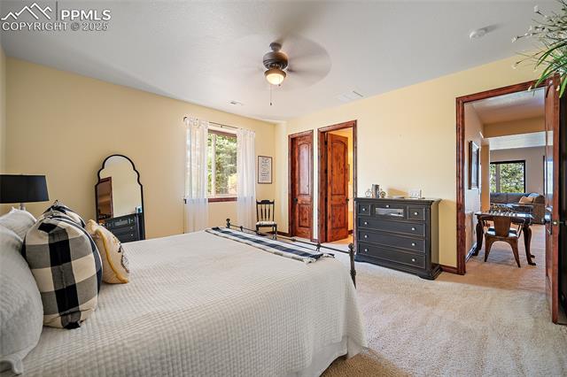 540 E Kings Deer Point