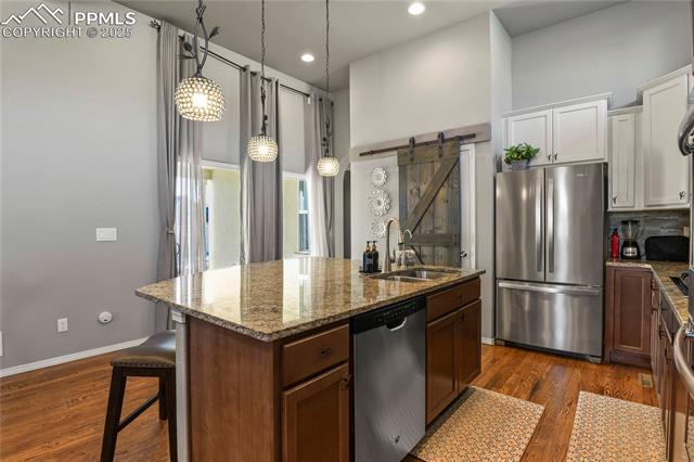 9816 Wolf Lake Drive