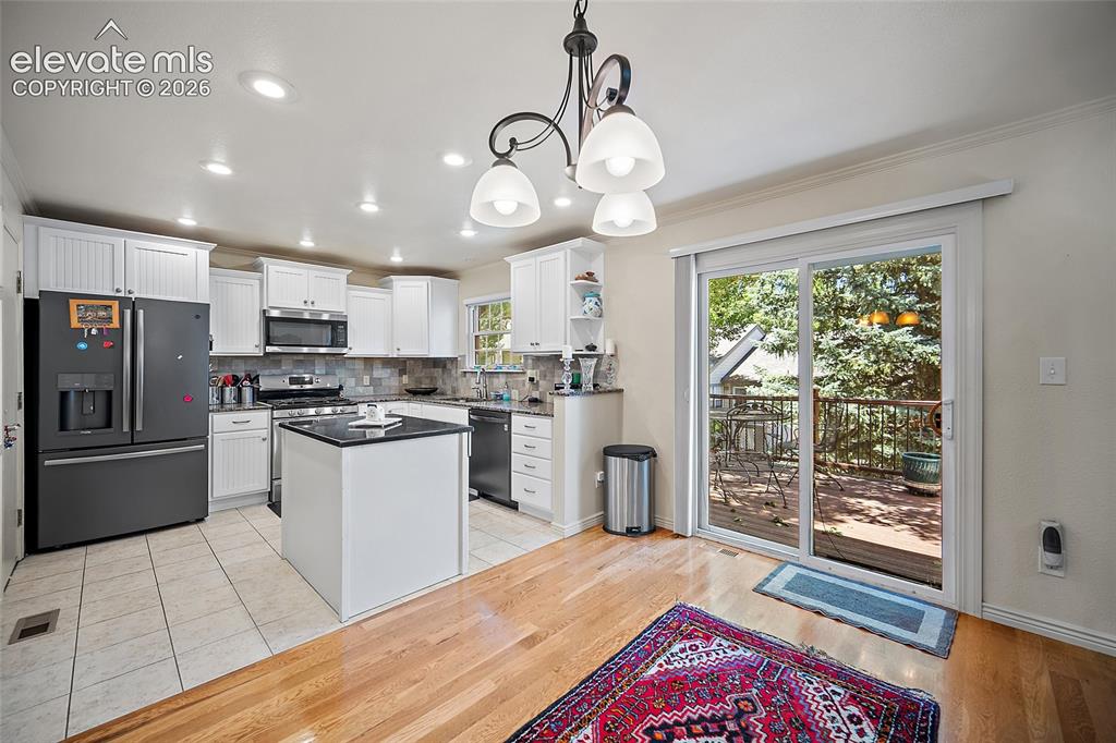 180 Cobblestone Drive
