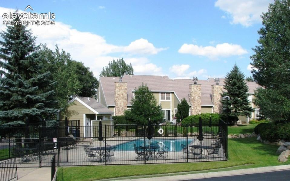 180 Cobblestone Drive