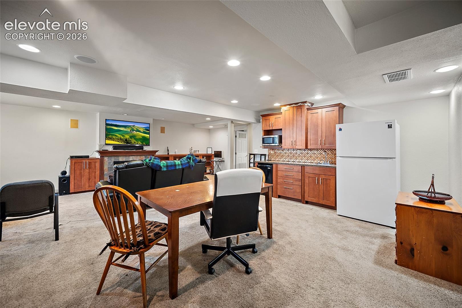 180 Cobblestone Drive